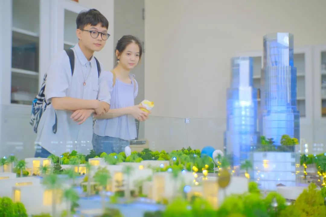 大数据与互联网学院 - 深圳技术大学（全校普通本科计划招3400人）