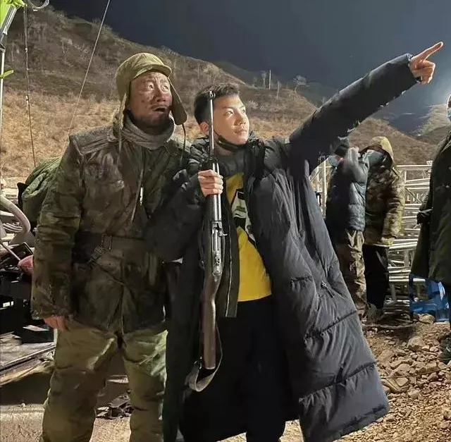 和刘烨拍床戏，迷倒吴京张涵予，这个男星凭什么能“男女通吃”？