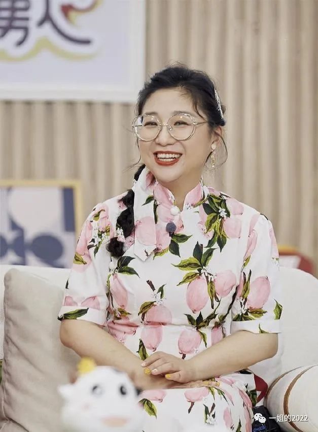 傅首尔是怎么红起来的("圆滚滚"的女人傅首尔:不靠颜值靠才华,才是