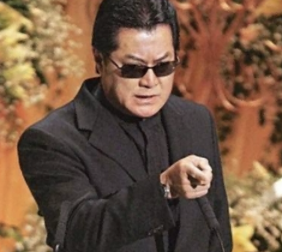 一手好牌却打得稀烂，这8位“高开低走”的港星，个个不值得原谅