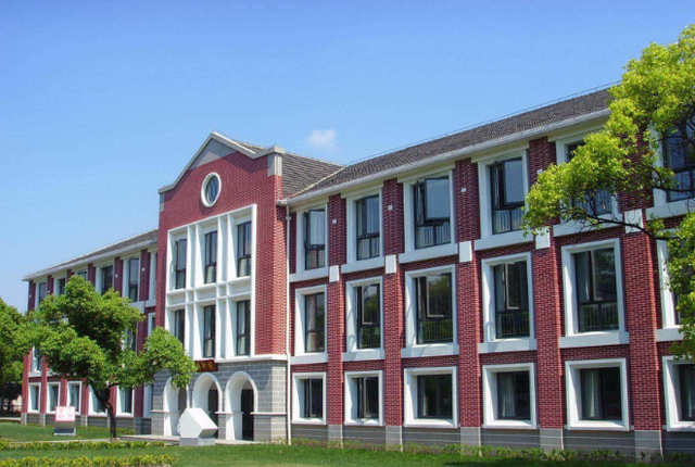 2022财经类高校排名出炉！上海财经令人失望，西南财经成最大黑马