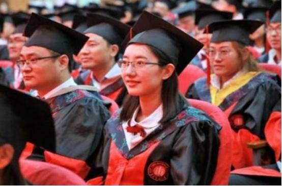 女研究生以理服人，用“思维导图”和男友吵架，吵架也开始卷了