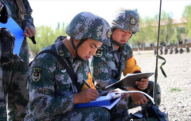 大学生当兵想考军校或者提干，最应该做的就是这3件事，望周知