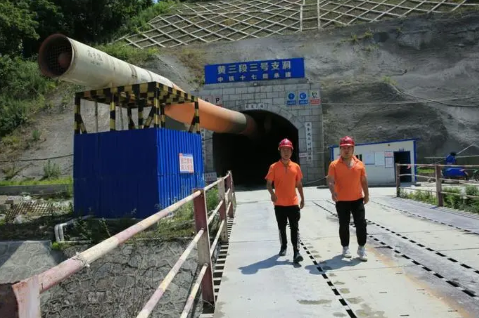 世界上最长隧道多少公里（世界上最长的隧道在哪个国家）