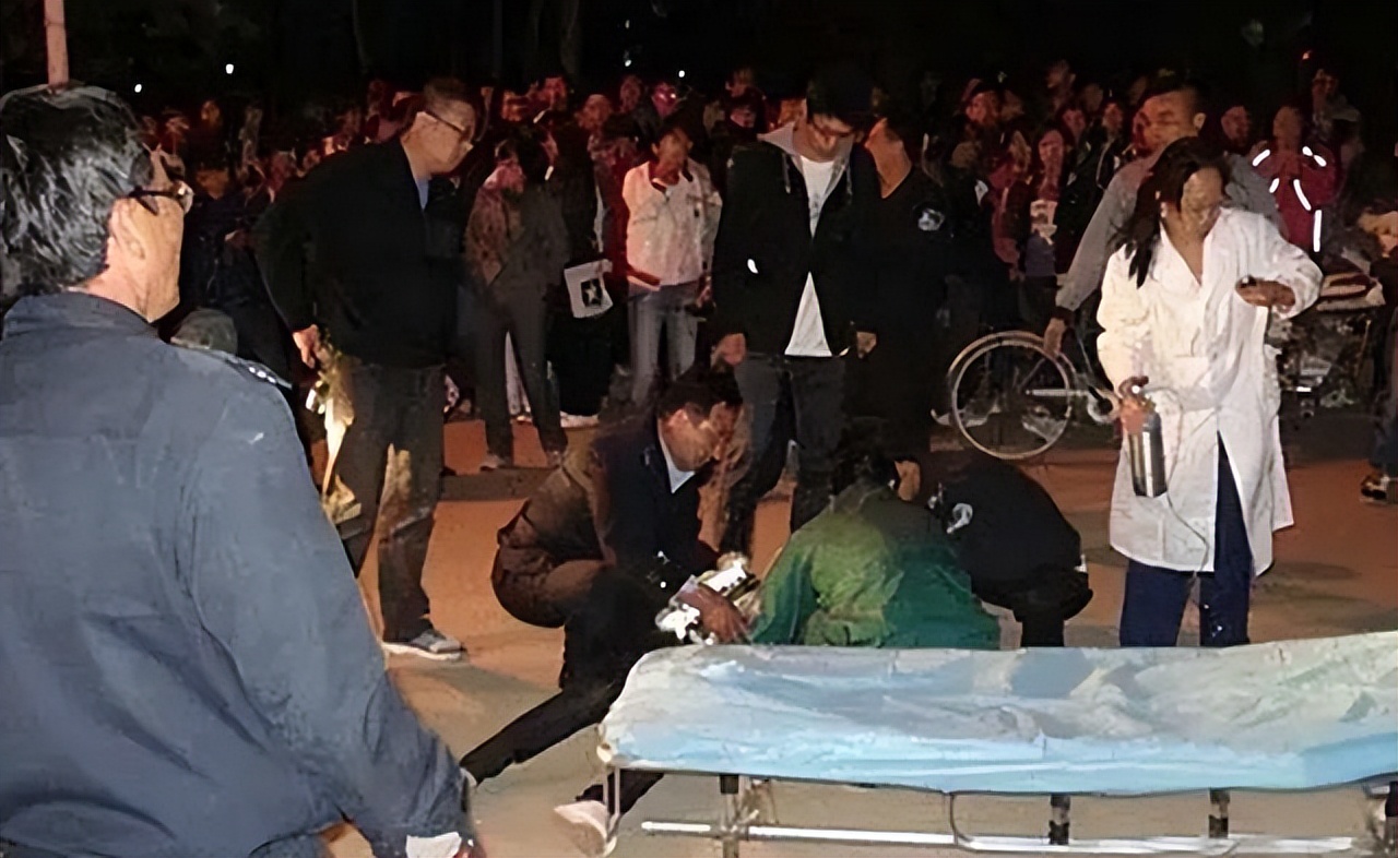 “我爸是李刚”的李启铭，出狱后找工作连吃闭门羹，成为装修工人