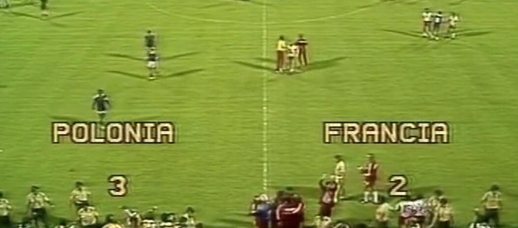 足球上一次参加世界杯的球队（除了八冠和五亚之外，还有哪些球队打进了世界杯的四强？）