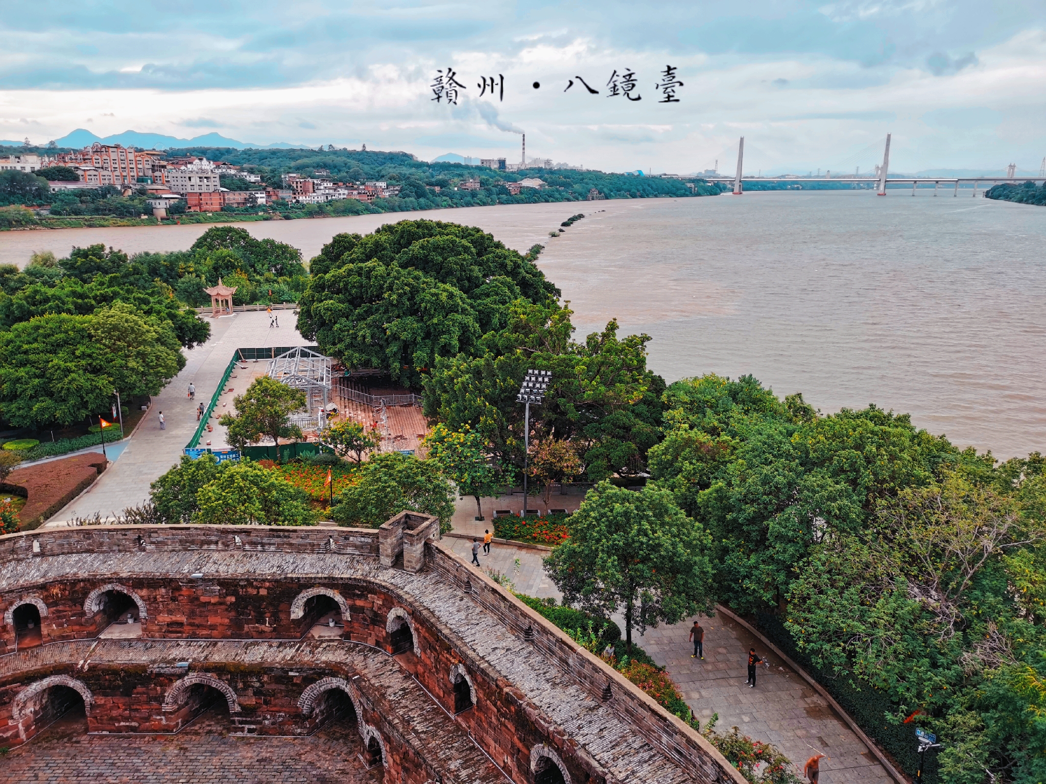 五言近体诗中，这几种复杂句有三个谓语