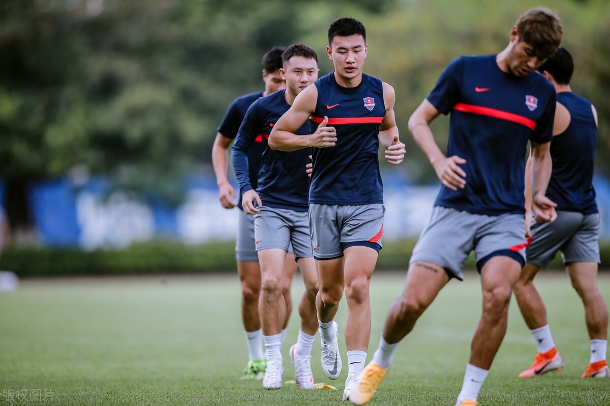 中超自由转会是什么时候（中超开赛方案获批复，6月3日准时开幕！足协或为重庆设临时转会窗）