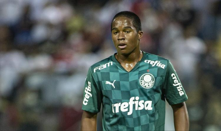 会不会成为下一个罗纳尔多（皇马领跑！巴西16岁天才引欧洲豪门争抢！被誉为下一个罗纳尔多）