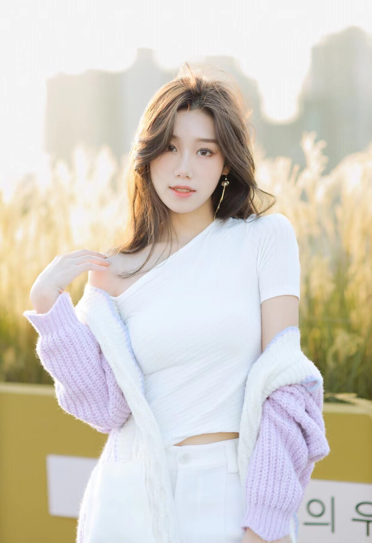 小清新图片女生侧面(素人博主的半身照拍照图鉴) - 赤虎壹号