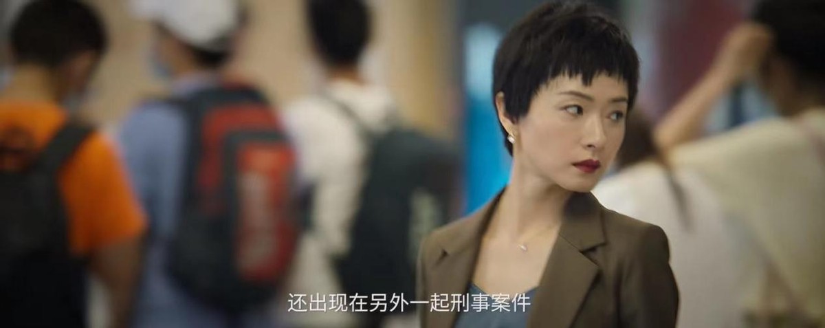 庭外开分7.7，四位女角色都不是省油的灯，扮演者也绝非泛泛之辈