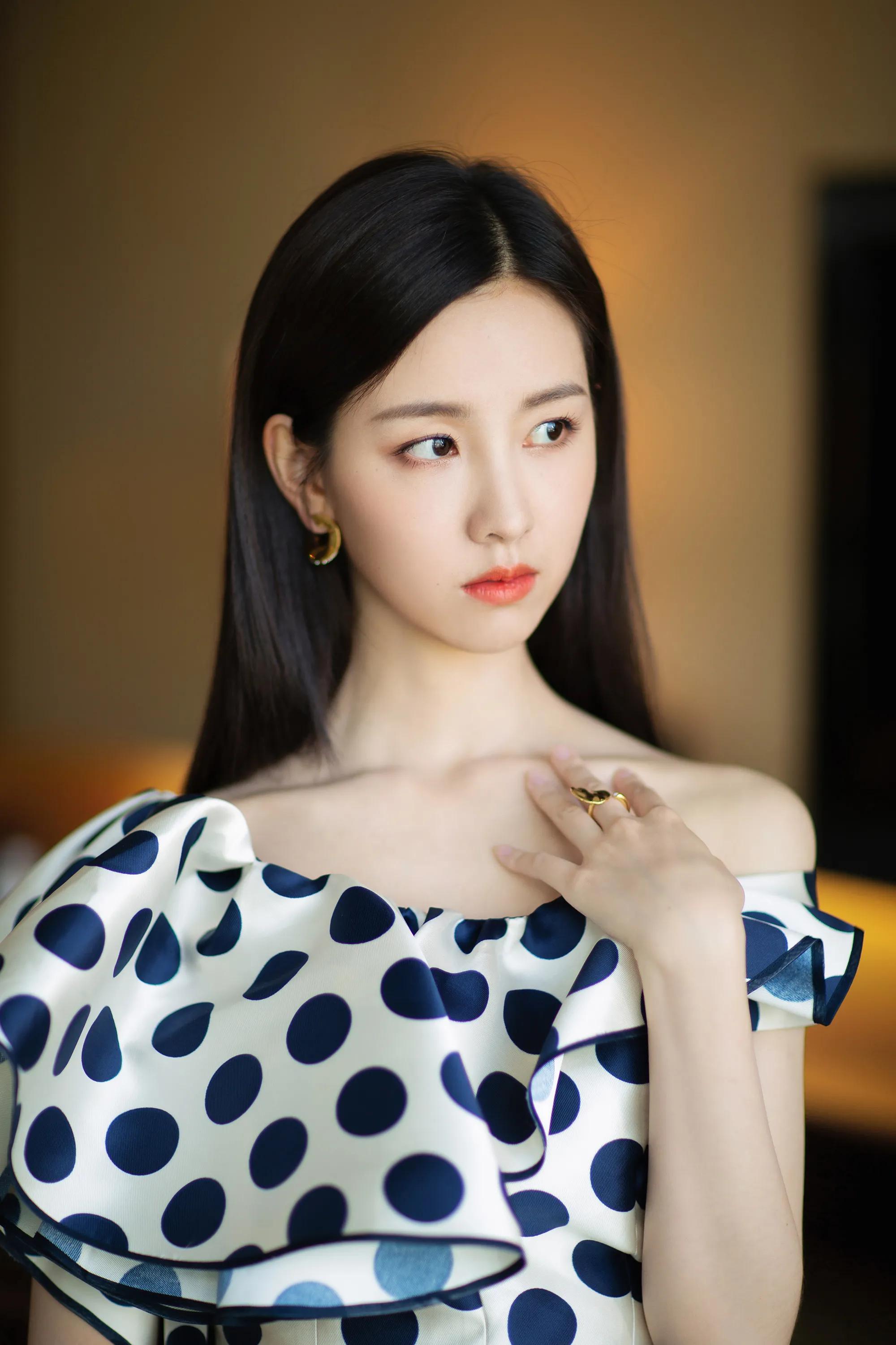 陈都灵美图