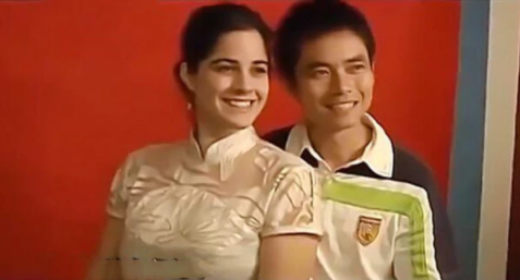 13年前，35岁中国保安娶26岁美国外教，他们现状如何？