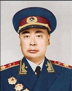 抗大12所分校的首任校长在建国后各自被授予了什么军衔