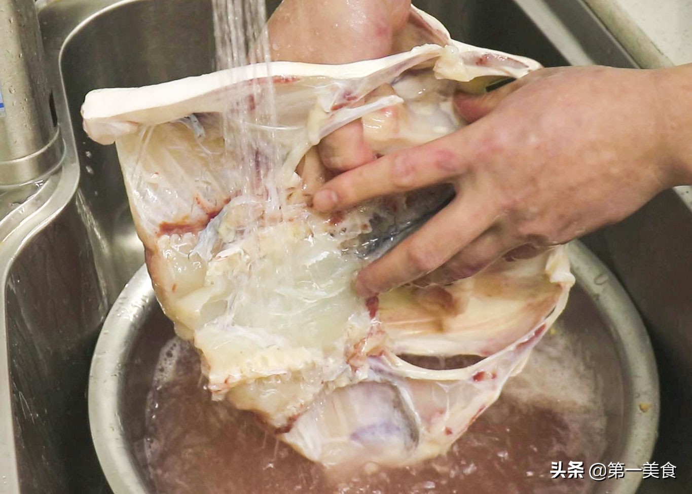 建议中老年人，少吃点猪肉，多吃这几样，营养不贵，常吃手脚有力