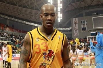 马布里为什么打不了nba(当下马布里执教生涯遭遇巨大危机，球员不断升级，战绩却停滞不前)