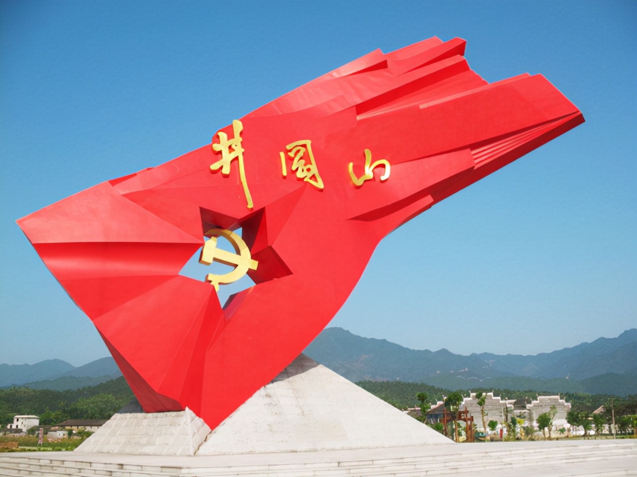 究竟是谁引毛主席上的井冈山？他的两个胞妹分别嫁给毛主席两兄弟