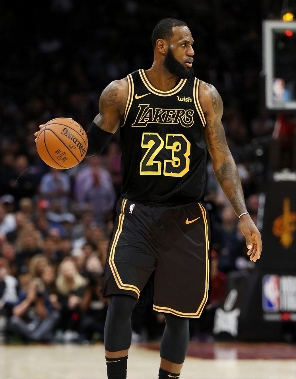 nba穿23号球服的有哪些人(若把nba所有穿23号球衣选5人组队,能在当今