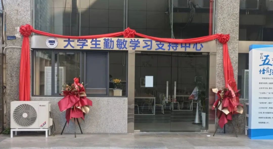 坐拥5大精致食堂，斥资80万建自习室，湖北这所大学超有幸福感