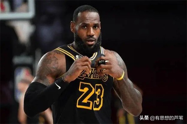 为什么nba总得分比较高(勒布朗詹姆斯登顶NBA历史总得分王：一流战绩背后是恐怖的自律)