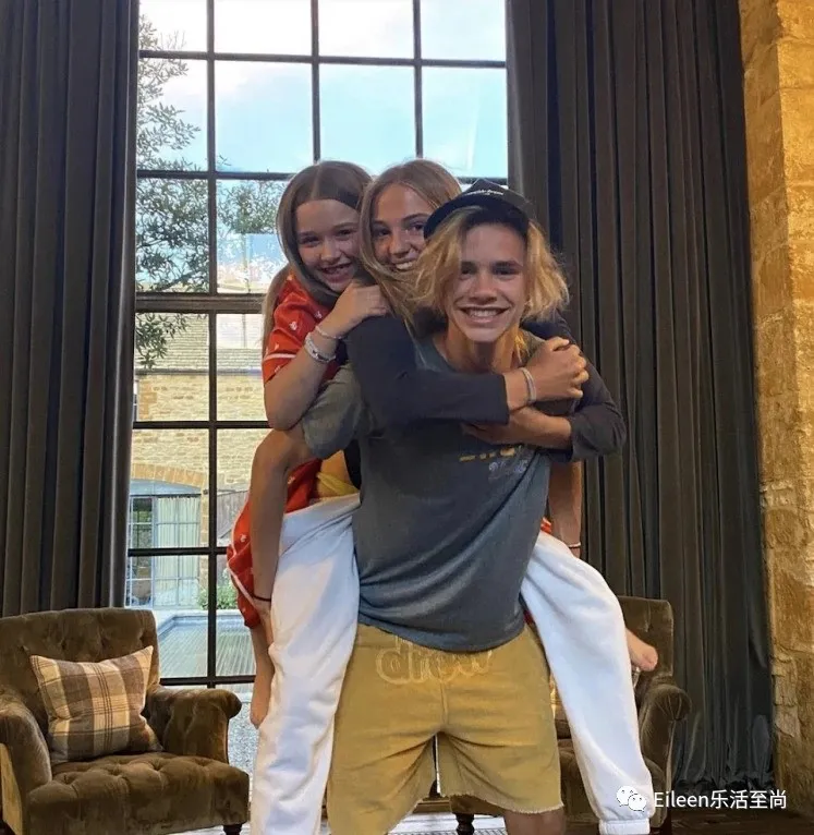 这资源都捧不动?顶流家庭的二代现在什么样?