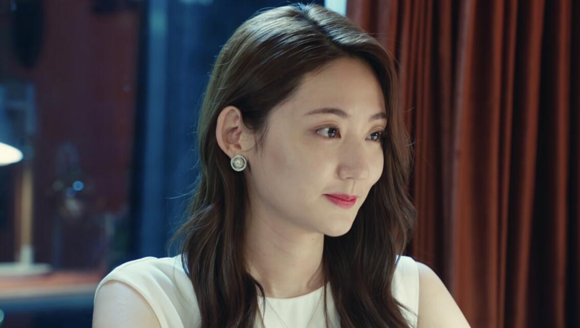 张雨晨在最好的年华,因为爱错人,而失去了宝贵的生命,这个结果很让人