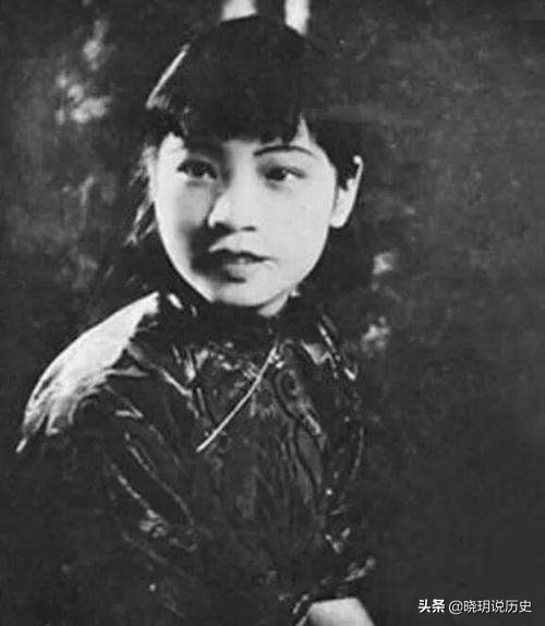 她因名字太高贵被同学针对，校长让她改个俗气的，不料红遍上海滩