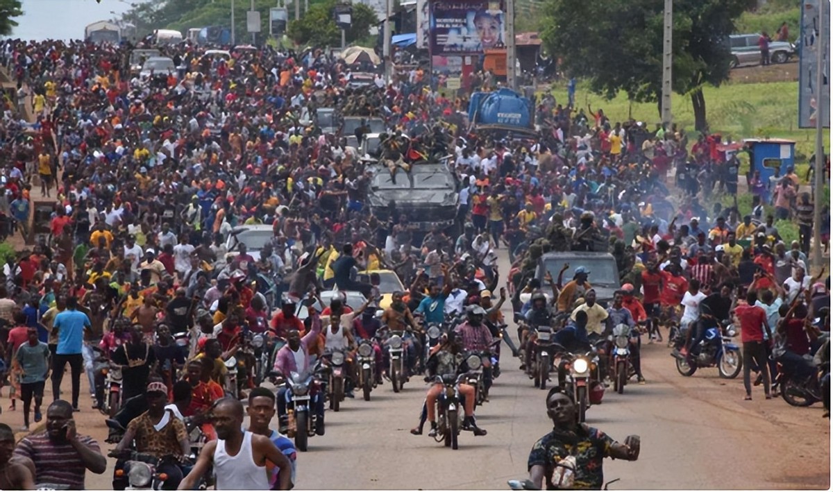 北大才女殷杰：远嫁非洲，因战乱与夫分别2年，再见丈夫已成高官