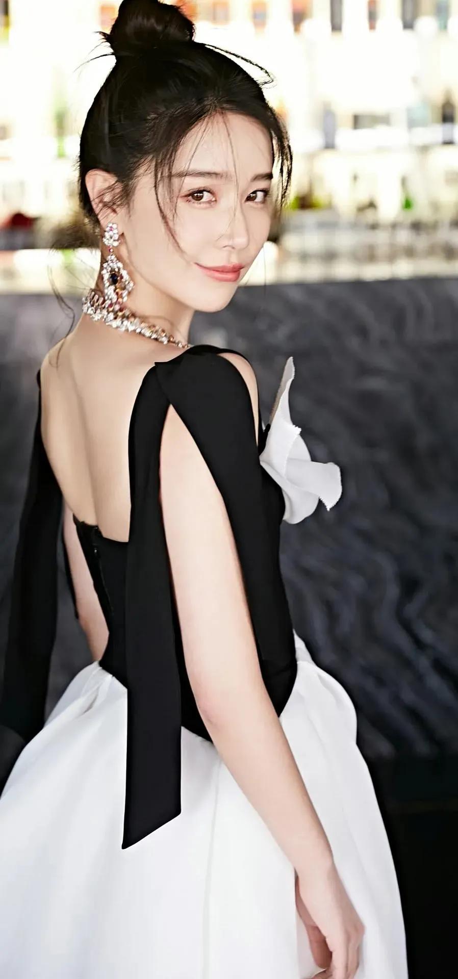 阚清子高清美图
