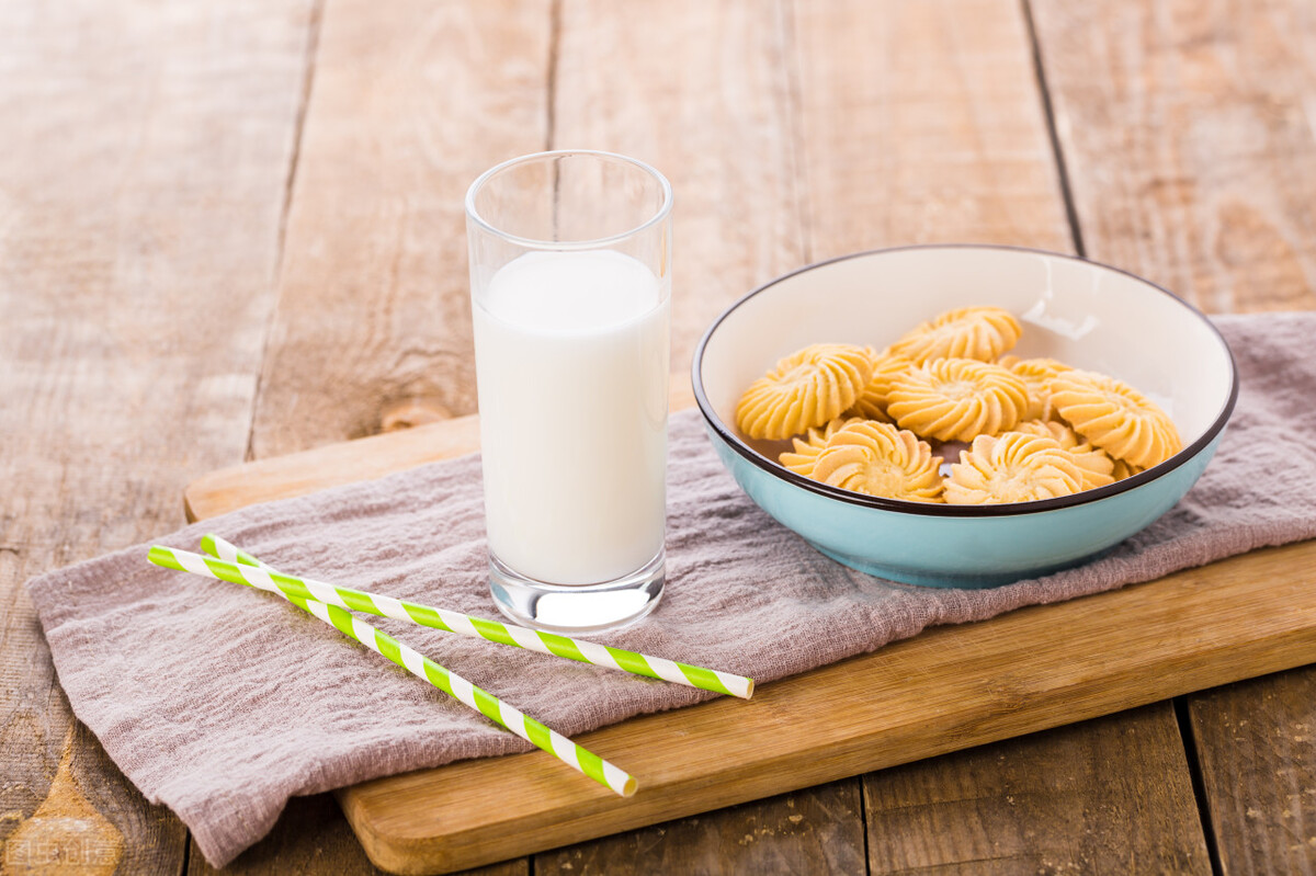 喝牛奶记住4个最佳时间 喝牛奶的3个禁忌-好经验