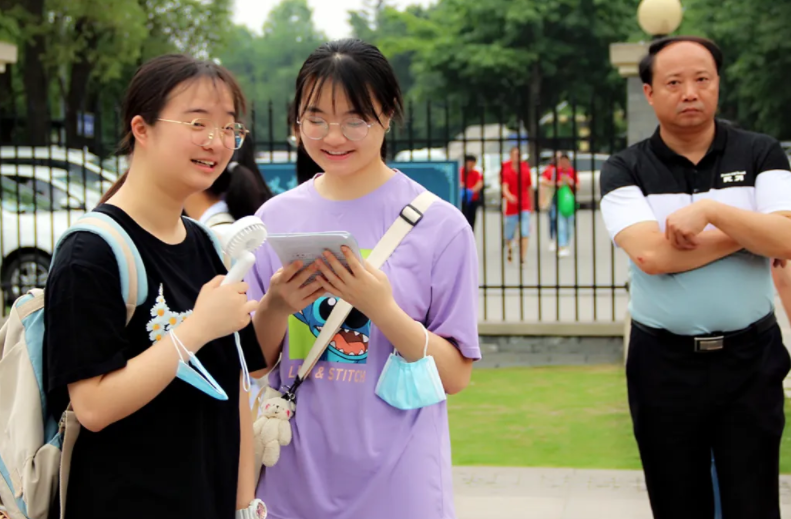 中考和高考当天，父母需要“全程陪考”吗？聪明的家长会这样做