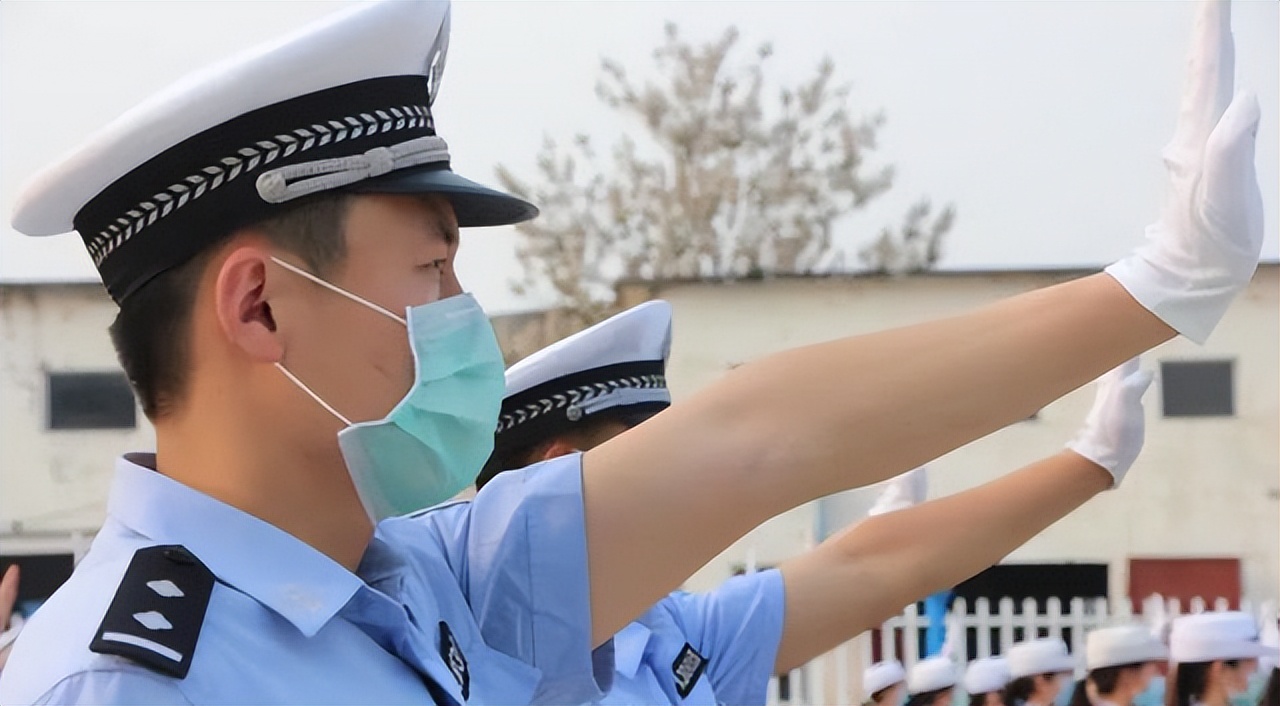 2022輔警“翻身”成功，只要滿足四個條件，就有轉為事業編的可能