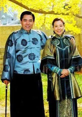 在香港回归暨七一党的生日盘点和祝福一下结发成钻的结发夫妻