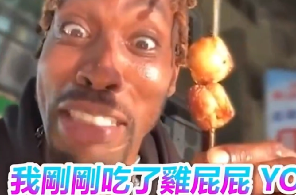 霍華德真實身高是多少（合影霍華德走紅的女球迷，身高1米78，模特出身，球迷：真漂亮）