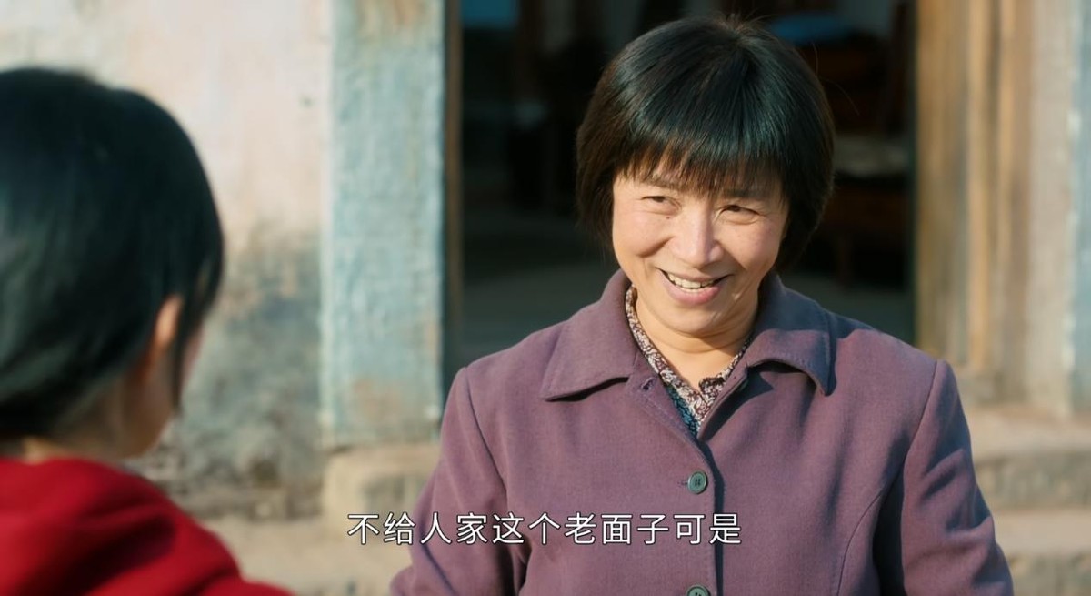 同样饰演“村妇”，哪一位才是观众心中的“惊鸿一瞥”？