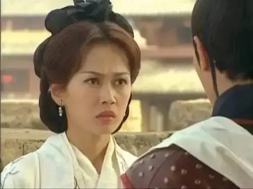 同样饰演“赵姬”，把宁静姚莹莹朱珠放在一起比较，差别就出来了