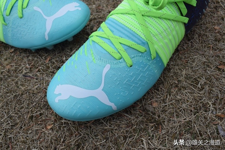 假草用什么足球鞋(Puma Future Z 1.2 MG足球鞋，绿茵实战派)