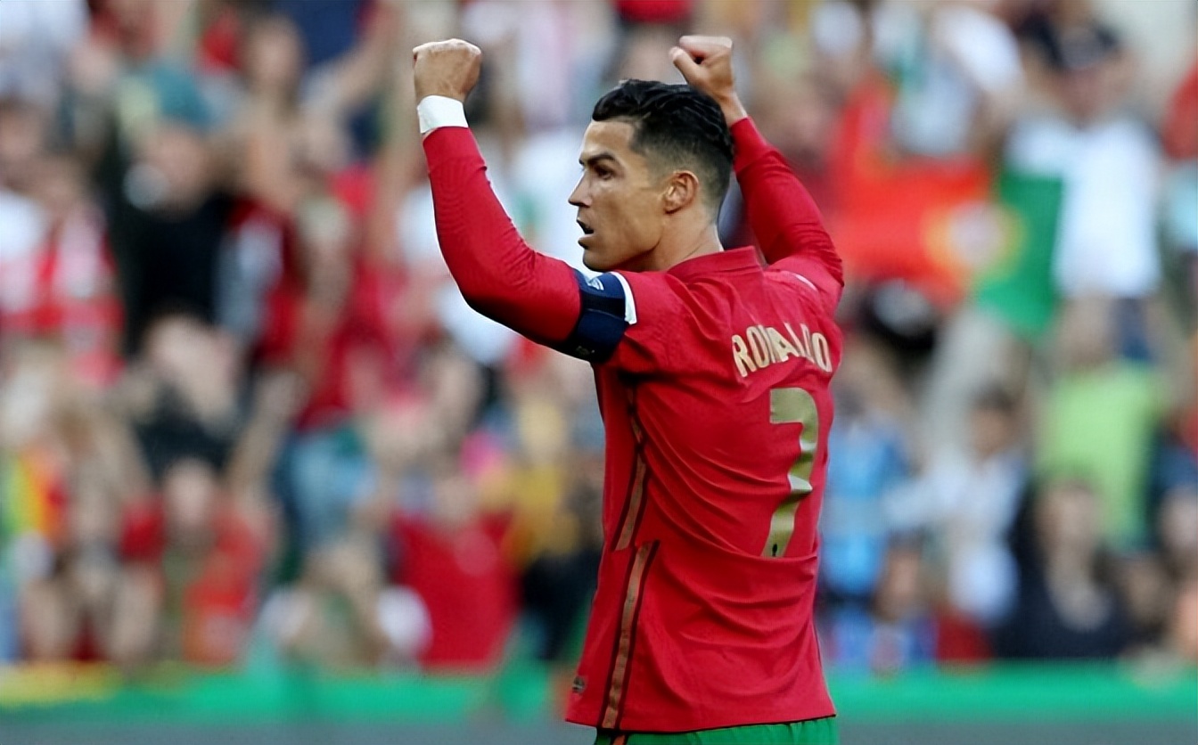 克罗地亚对冰岛世界杯(2006—2018世界杯回顾,c罗pk梅西,哪个表现更加