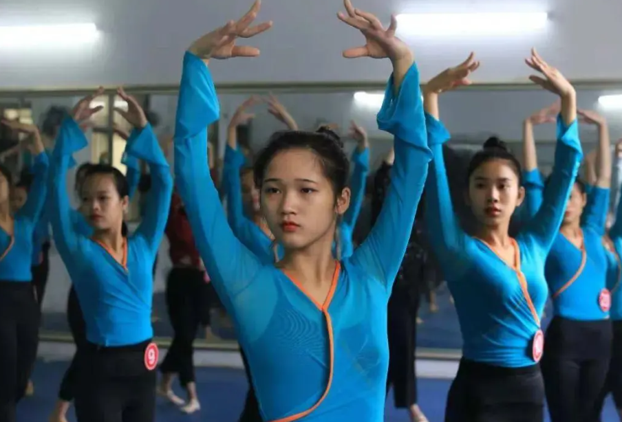 教育部发布新消息，或将影响学生中高考，部分高校已经实施