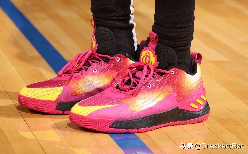 nba球星都帶哪些表（每日NBA球星上腳球鞋「11月12日」）