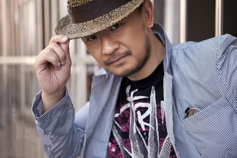 黄海波和莫小奇：相恋半年没真爱，分手后一个被抓，一个成神婆