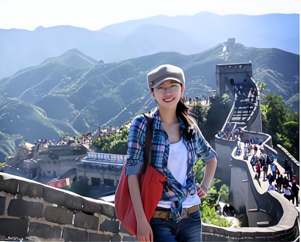 山东大学高颜值女教授火了，三十出头当“博导”，深受学生的喜爱