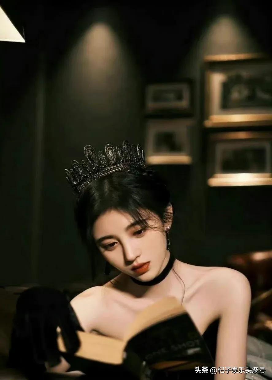 孟子义赫本造型来袭，对比鞠婧祎、钟楚曦的赫本造型，差别出来了