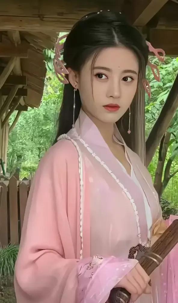 鞠婧祎还是古装妆扮最好看，这次选对了