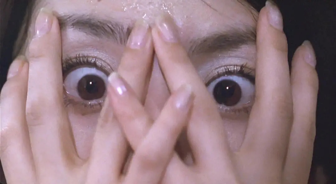 同样是恐怖片，把《咒怨》和《午夜凶铃》放在一起，差距就出来了