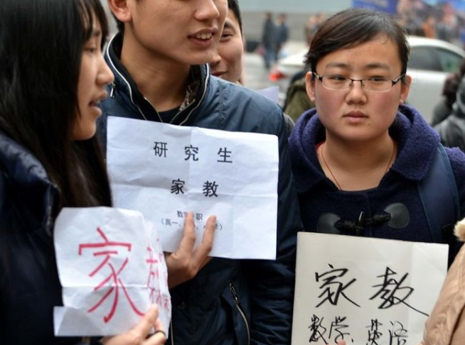 大学生真实的生活费流出，没有对比就没有伤害，网友：差距太大了