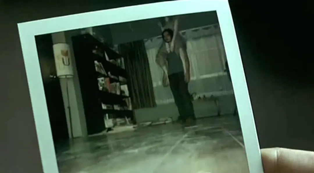 同样是恐怖片，把《咒怨》和《午夜凶铃》放在一起，差距就出来了