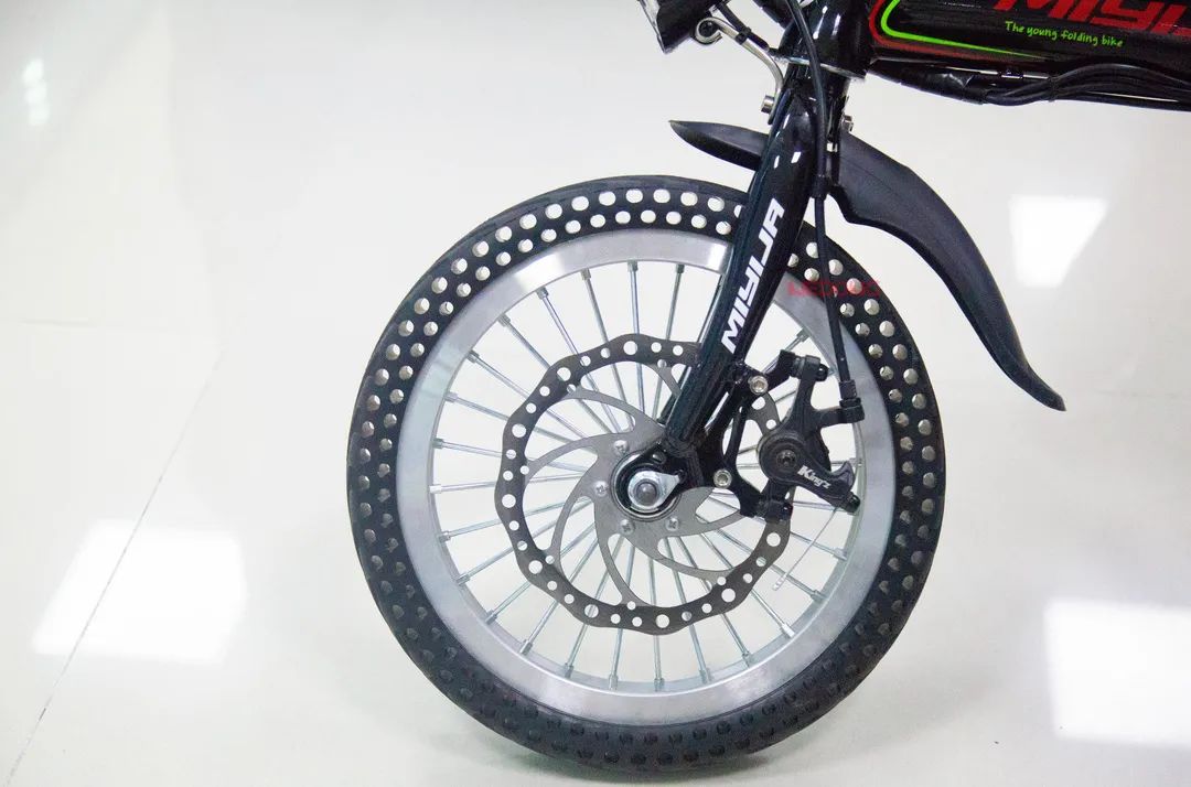 为什么风靡共享单车的实心胎，在共享电动车上“风光不再”？