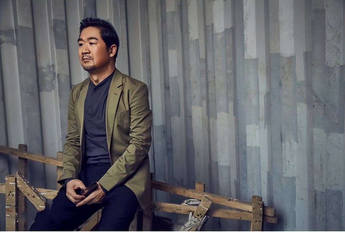 张国立为什么要离开罗秀春，转而对宜妃邓婕钟爱一生？