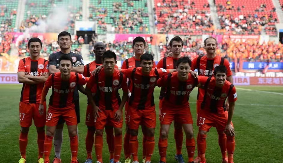 贵州人和足球俱乐部主教练（冤冤相报何时了，往事知多少，少帅高洪波与大佬孙继海的恩怨情仇）